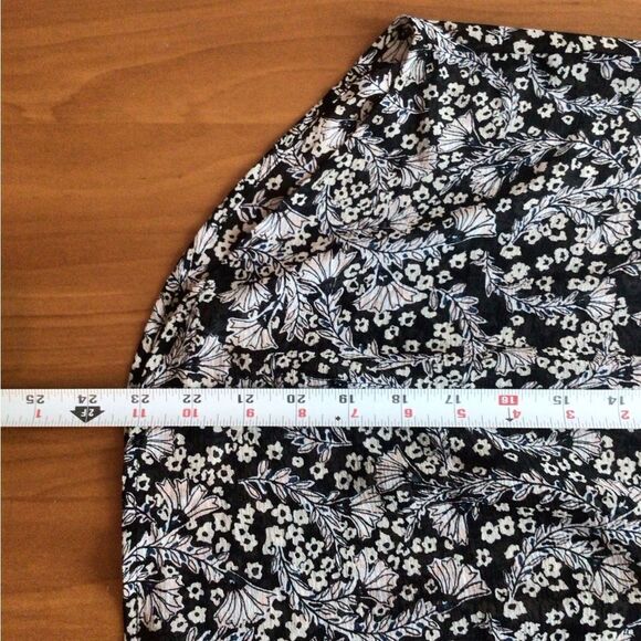 Free People Dani Chiffon Long Sleeve Blouse Button Up Paisley Snakeskin XS - Picture 6 of 7